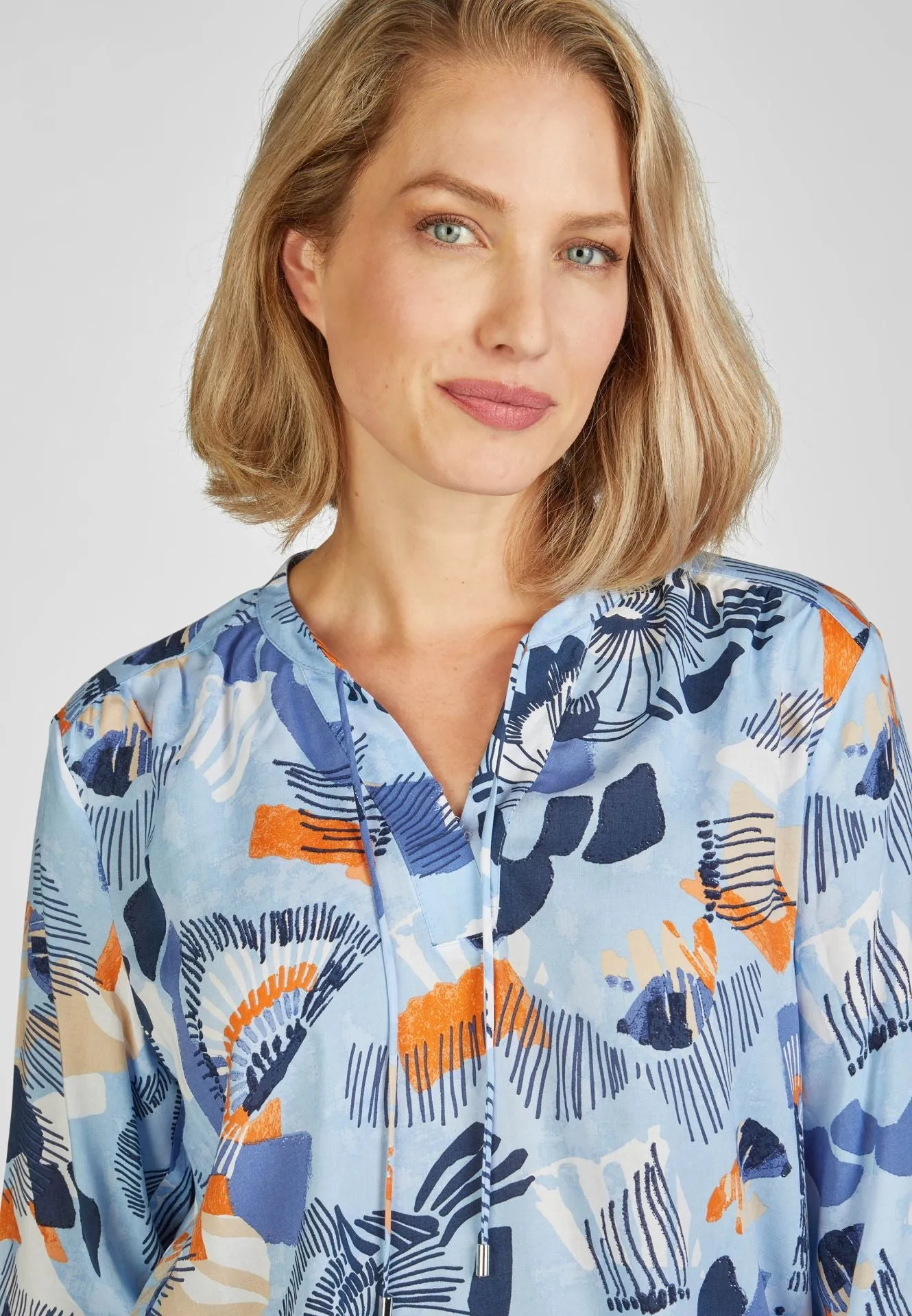 124100- Tie Front Print Blouse - Rabe