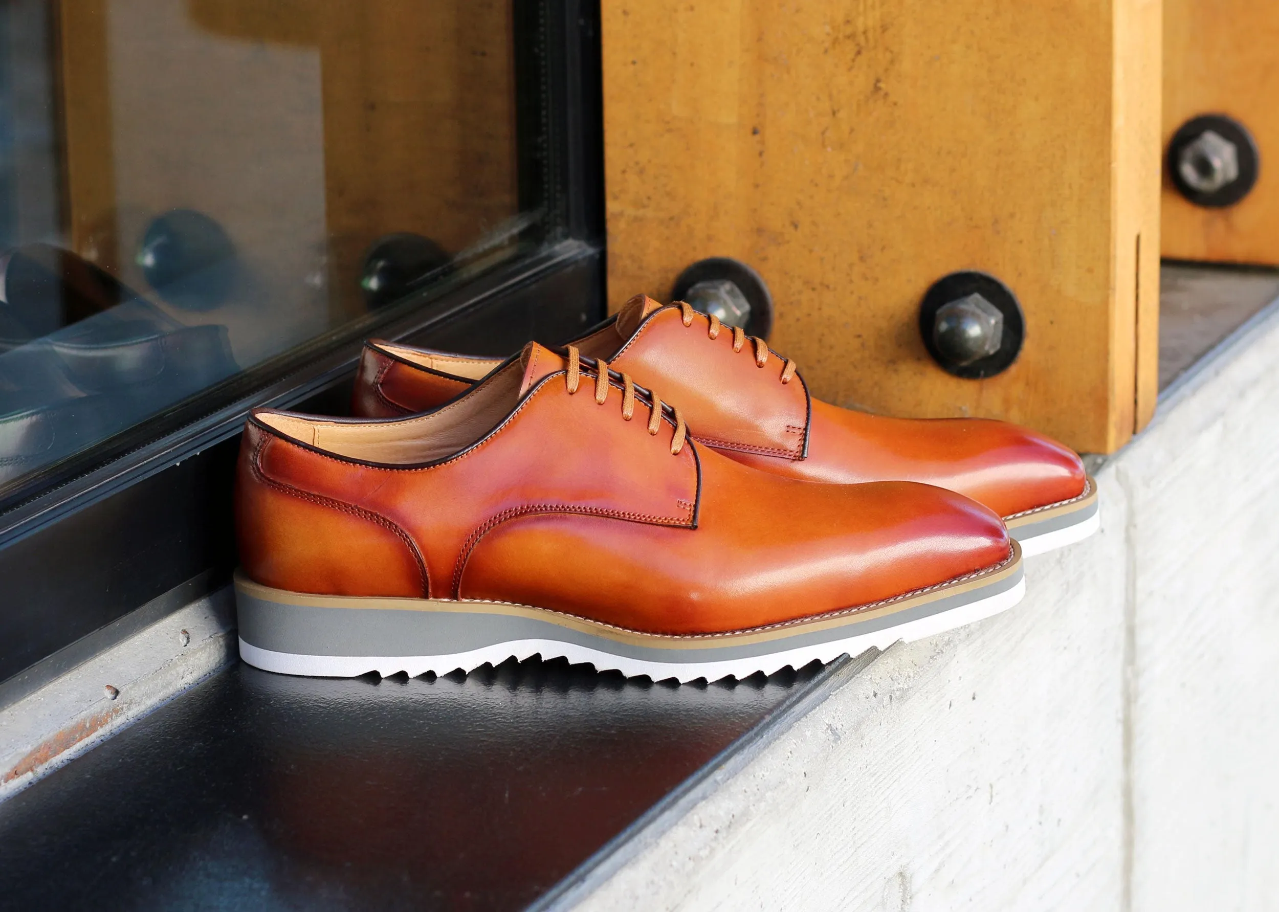 Burnished Calfskin Lace-Up Shoe Cognac