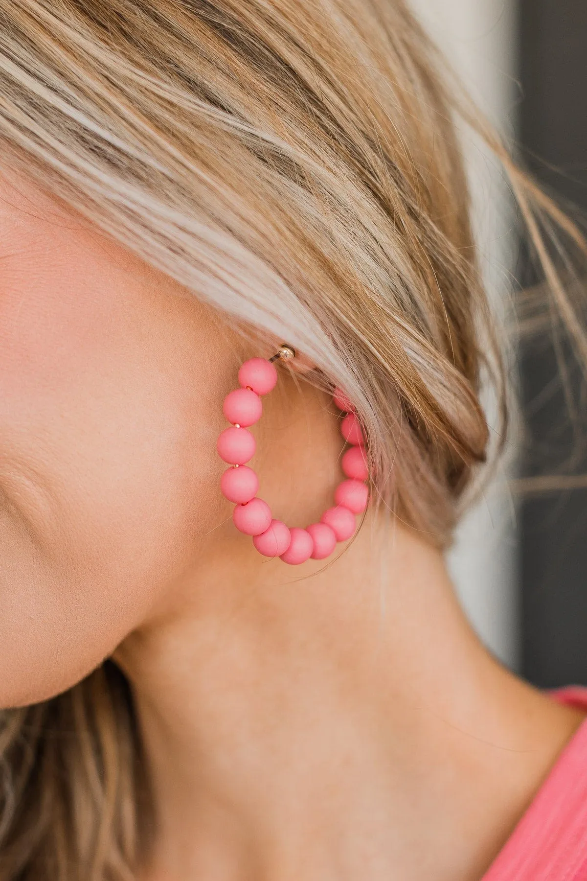 Casual Glam Beaded Hoop Earrings- Pink